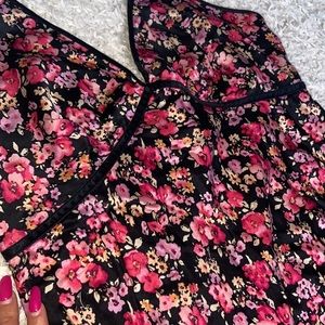 Express:Stunning flower dress